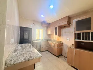 4bdrm Townhouse / Terrace in Apo Resettlement for rent
