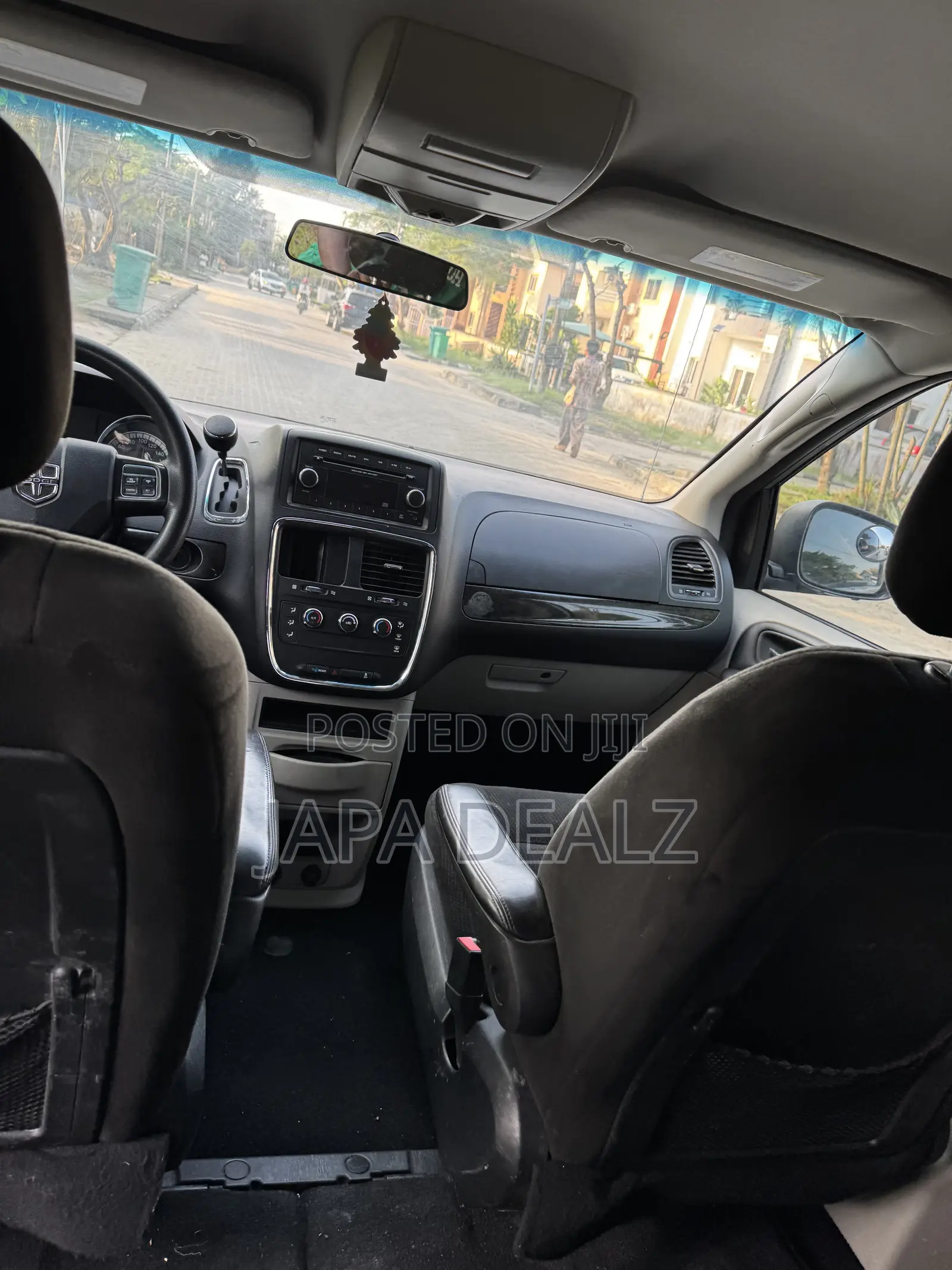 Dodge Caravan 2016 Silver