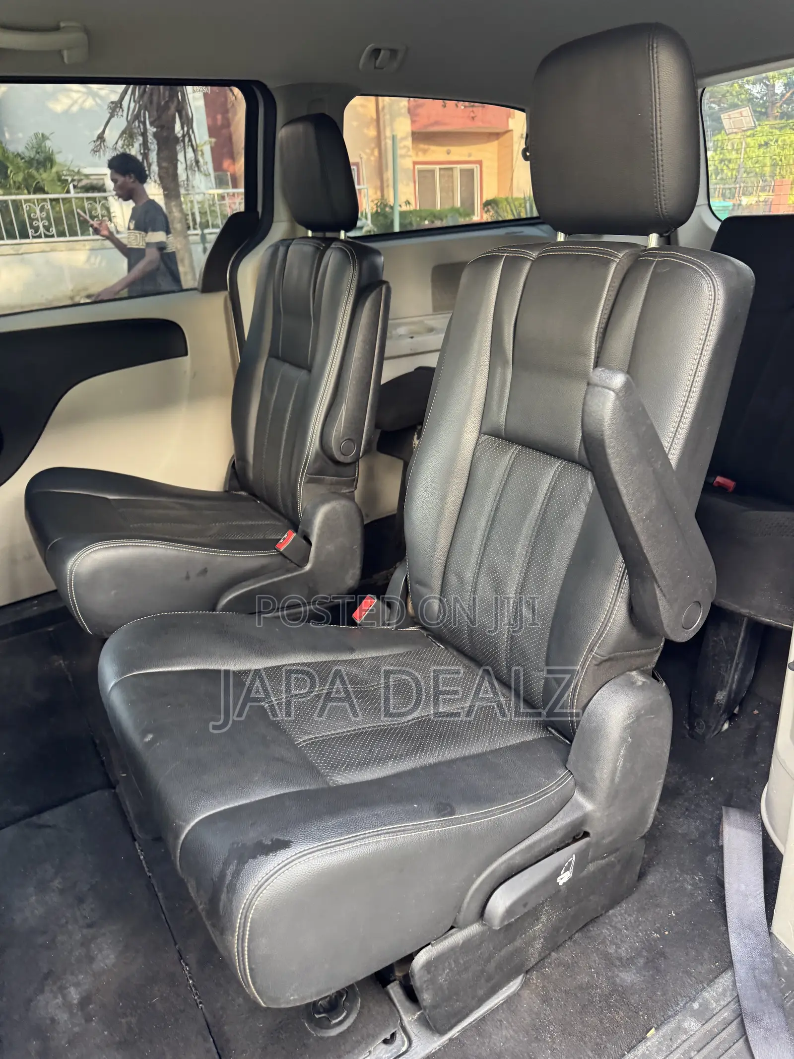 Dodge Caravan 2016 Silver
