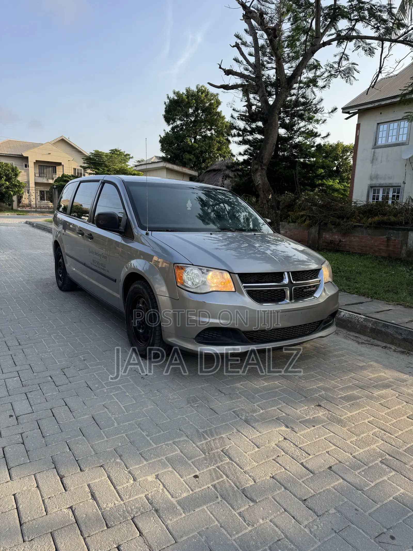 Dodge Caravan 2016 Silver