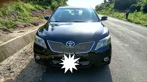 Toyota Camry Base 4dr Sedan (2.5L 4cyl 6M) 2010 Black