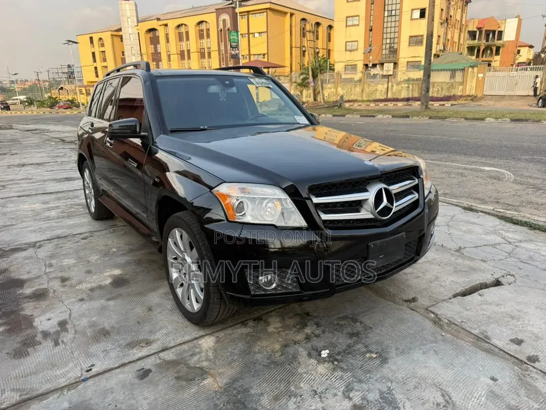 Mercedes-Benz GLK-Class 2010 Black