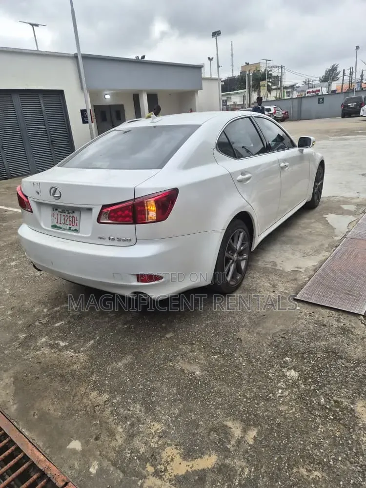 Lexus IS 2012 White