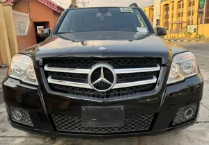 Mercedes-Benz GLK-Class 2010 Black