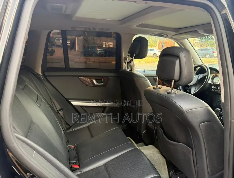 Mercedes-Benz GLK-Class 2010 Black