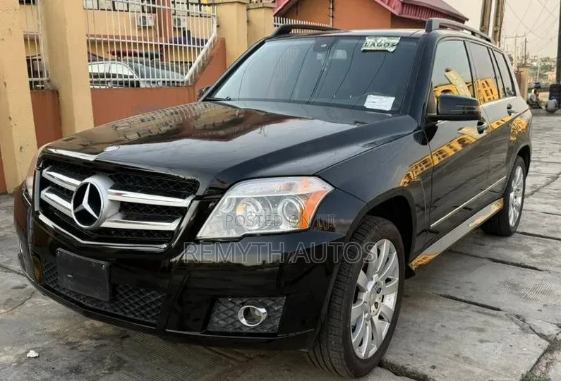 Mercedes-Benz GLK-Class 2010 Black