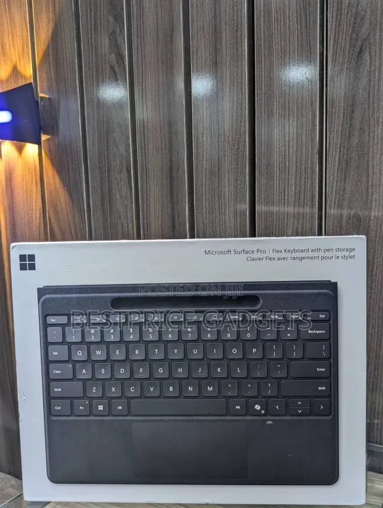 Microsoft Flex Keyboard - No Pen - For Pro 11/10/9/8/X, Copilot Key