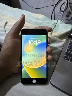 Apple iPhone 8 Plus 64 GB Gold