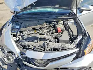 Toyota Camry LE FWD (2.5L 4cyl 8AM) 2018 Silver