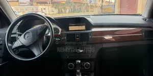 Mercedes-Benz GLK-Class 2010 Black