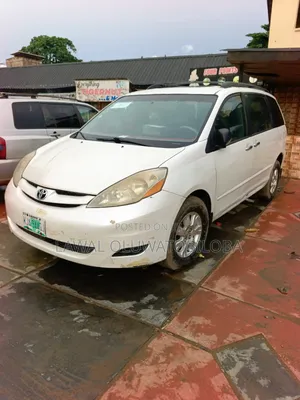 Toyota Sienna 2006 Off white