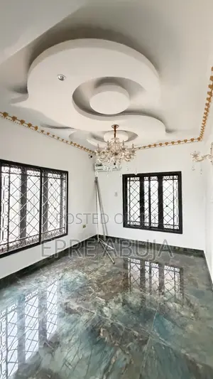 7bdrm Duplex in Apo District for rent