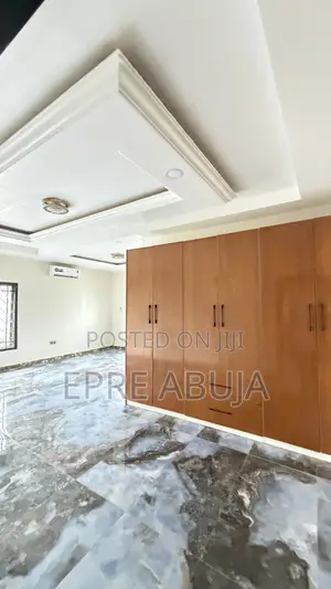 7bdrm Duplex in Apo District for rent