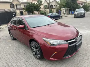 Toyota Camry XSE 4dr Sedan (3.5L 6cyl 6A) 2017 Maroon