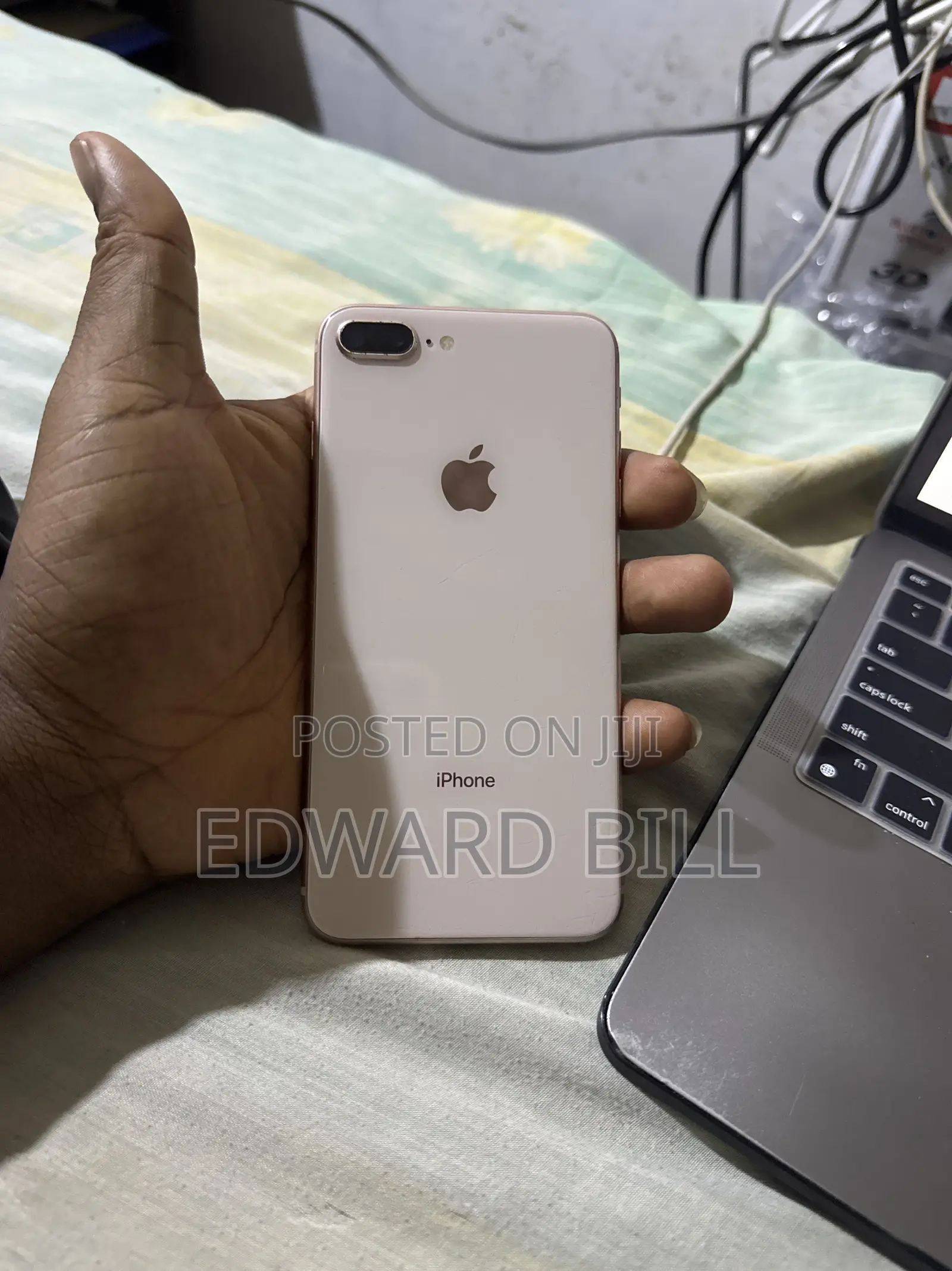 Apple iPhone 8 Plus 64 GB Gold