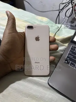 Apple iPhone 8 Plus 64 GB Gold