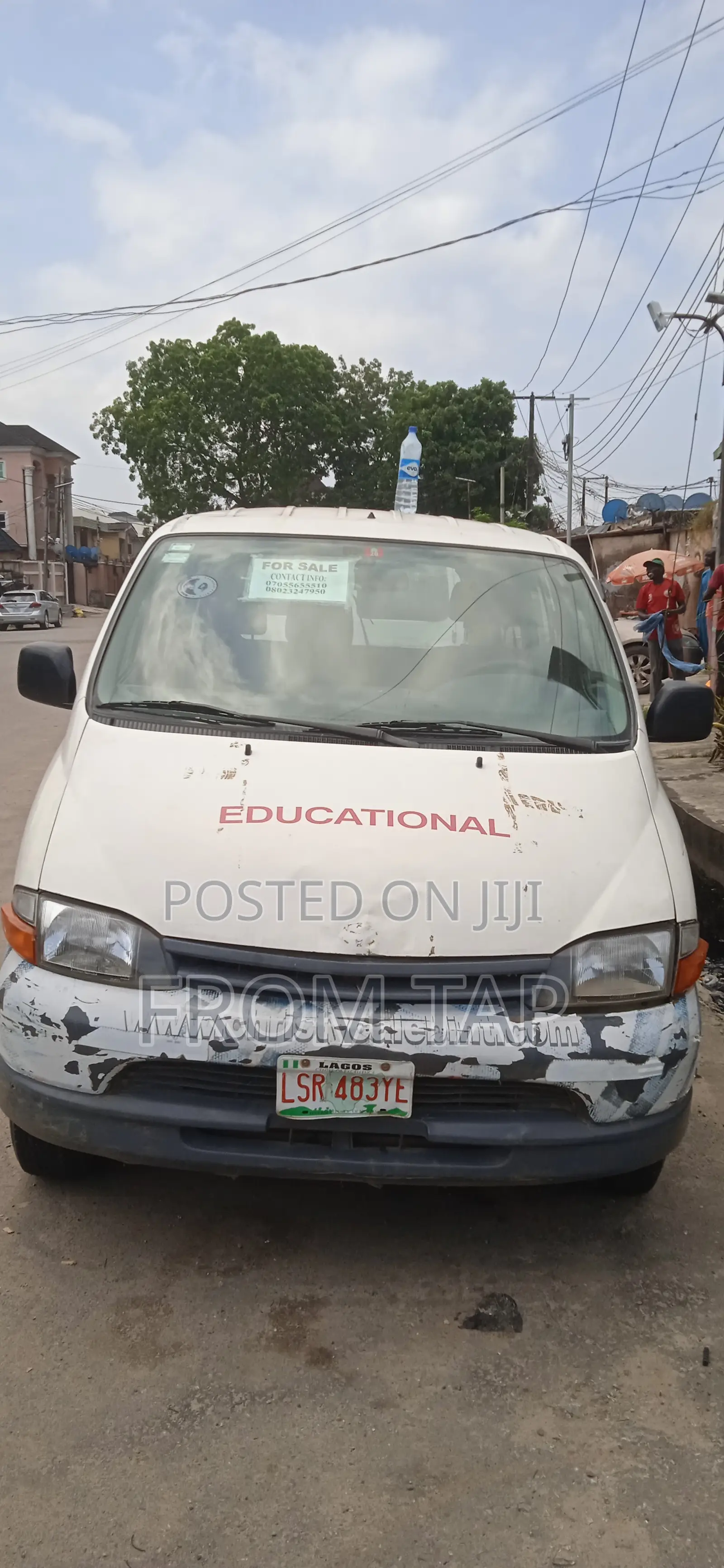 Toyota HiAce 2001 White