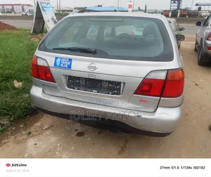 Nissan Primera 2002 Silver