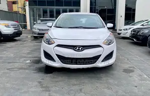 Hyundai Elantra GT 2013 White