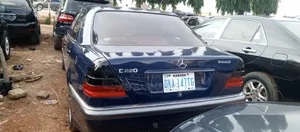 Mercedes-Benz C220 2005 Blue