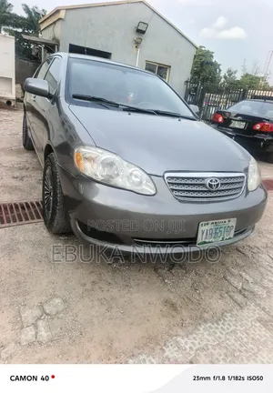 Toyota Corolla 2005 Gray