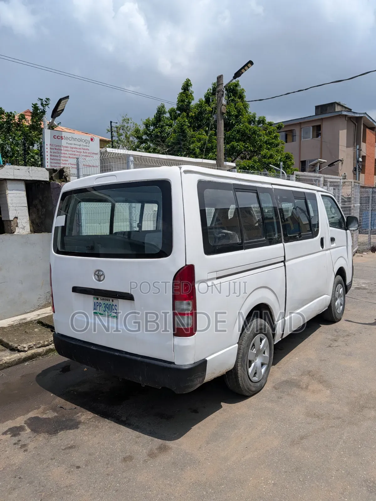 Toyota HiAce 2008 White