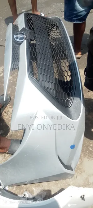 Complete Front Bumper Toyota Corolla 2020 LE