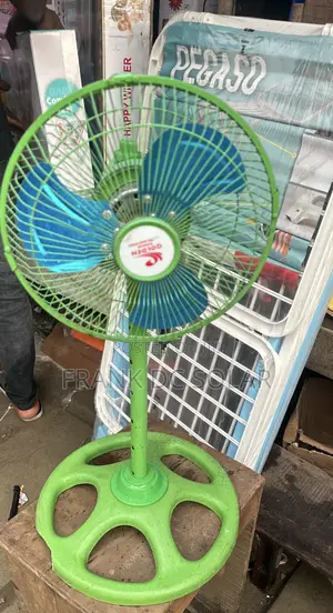 Golden Breeze Standing Fan 10 Inches