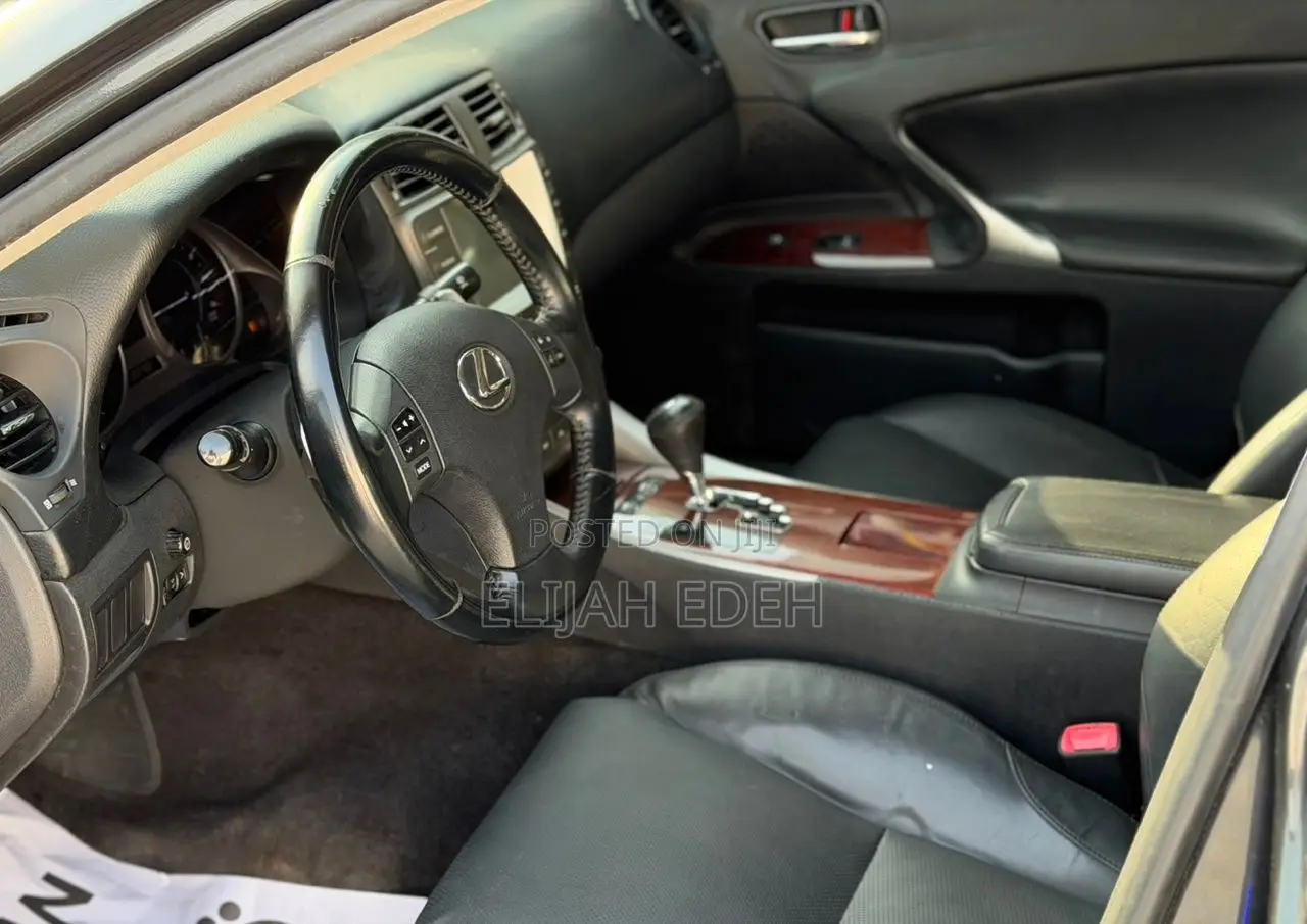 Lexus IS 200 Automatic 2008 Gray
