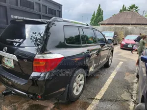 Toyota Highlander 2010 Black