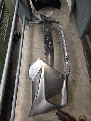 Is250 2017 Empty Front Bumper