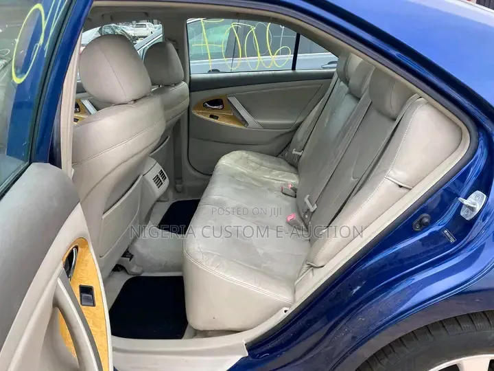 Toyota Camry 2012 Blue