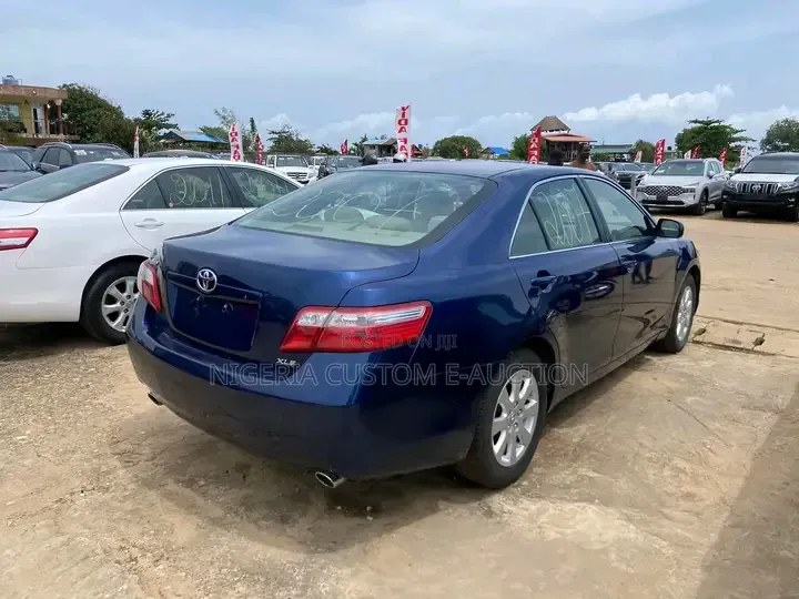 Toyota Camry 2012 Blue