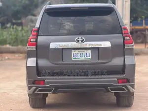 Toyota Land Cruiser 2022 Black