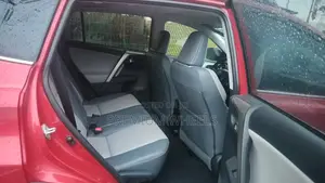 Toyota RAV4 Limited 4dr SUV AWD (2.5L 4cyl 6A) 2015 Red