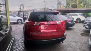 Toyota RAV4 Limited 4dr SUV AWD (2.5L 4cyl 6A) 2015 Red