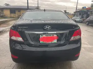 Hyundai Accent 2015 Black