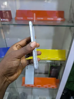 Apple iPhone XR 256 GB White