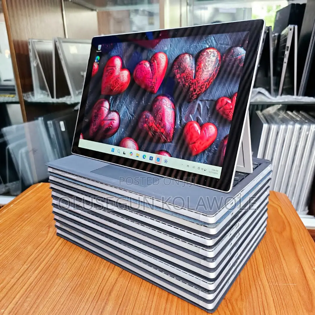 New Laptop Microsoft Surface Pro 5 8GB Intel Core i5 SSD 256GB
