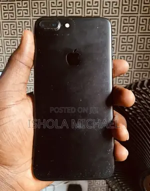 Apple iPhone 7 Plus 32 GB Black
