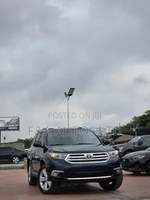 Toyota Highlander 2013 Blue