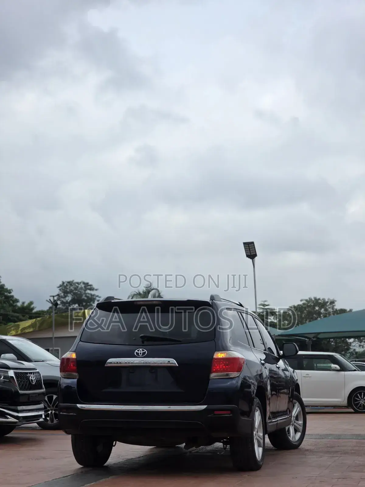 Toyota Highlander 2013 Blue