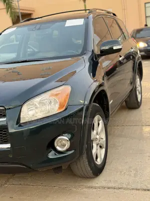 Toyota RAV4 2013 Green