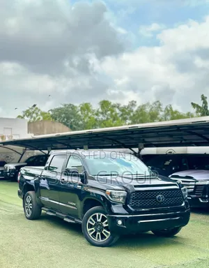 Toyota Tundra 2022 Black
