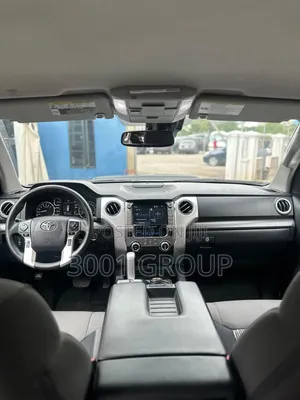 Toyota Tundra 2022 Black