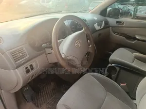 Toyota Sienna 2005
