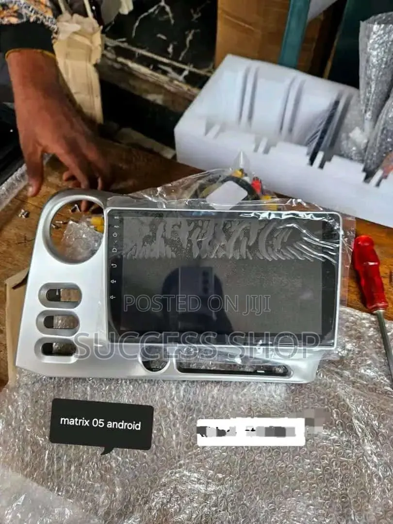 Toyota Matrix Android Player With Reverse Camera