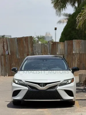 Toyota Camry 2020 White
