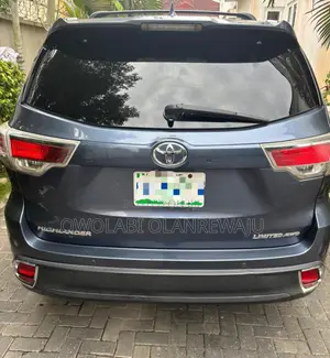 Toyota Highlander 2016 Blue