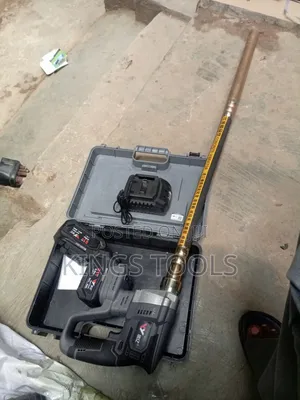 Cordless Concrete Vibrator Machine